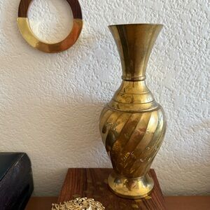 Solid Brass Swirl Design Vase
